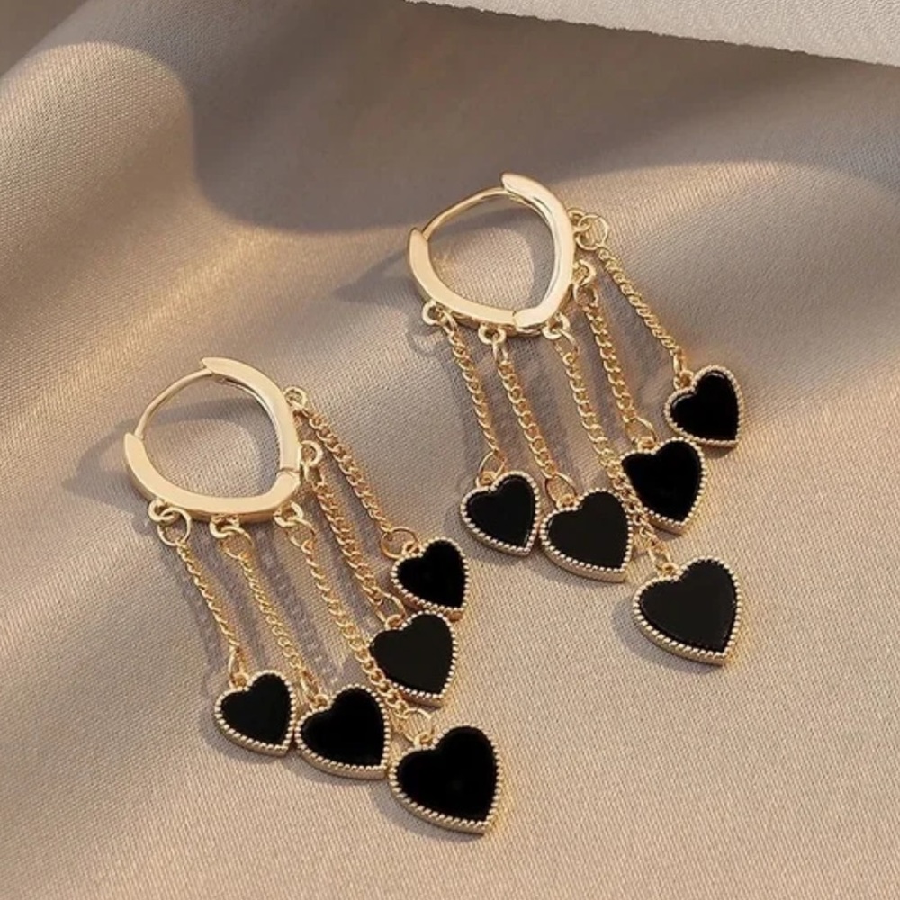 Black Heart Tassel Hoop Gold Dangle Hearts Earrings Nwt